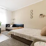 아파트 Fekete Virag Vendeghaz Mórahalom